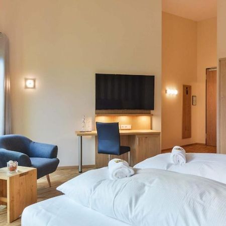 Hotel & Golfrestaurant Gut Wissmannshof Staufenberg  外观 照片