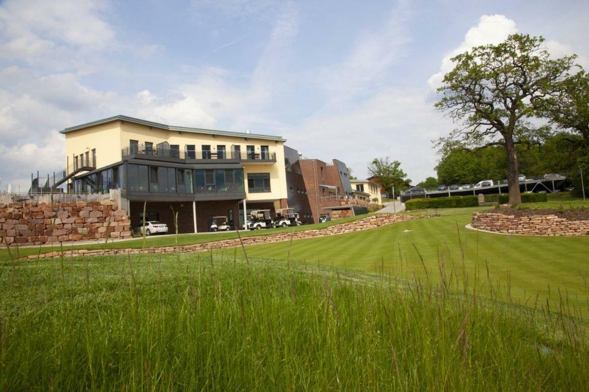 Hotel & Golfrestaurant Gut Wissmannshof Staufenberg  外观 照片